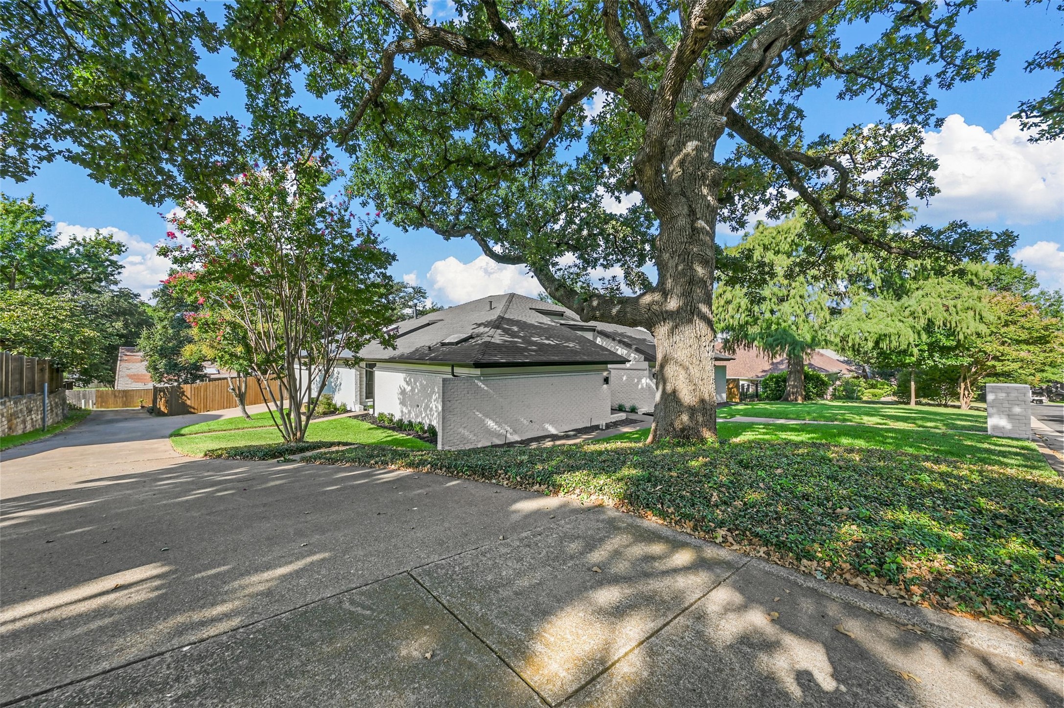 1217 Crest Drive