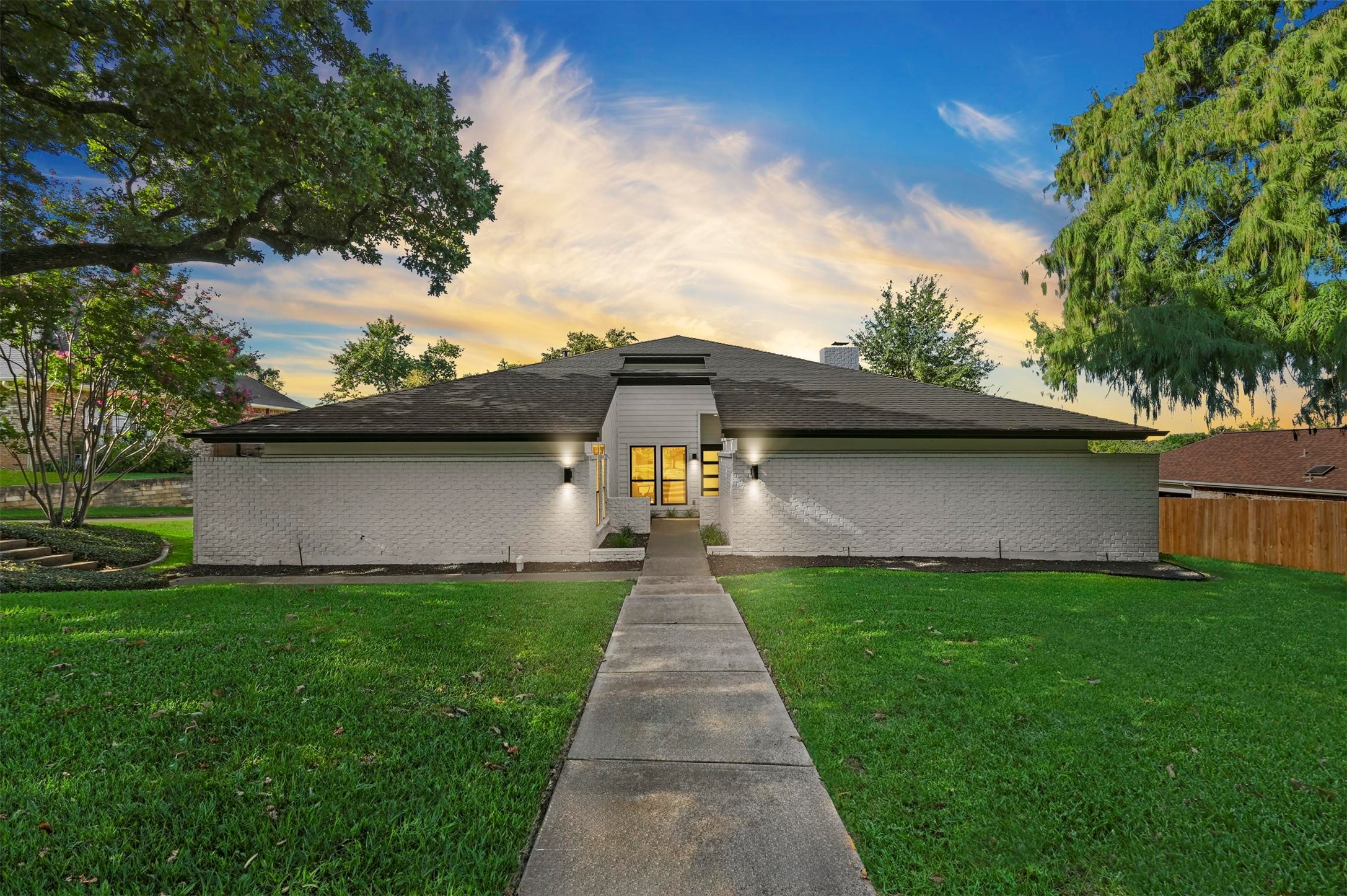 1217 Crest Drive