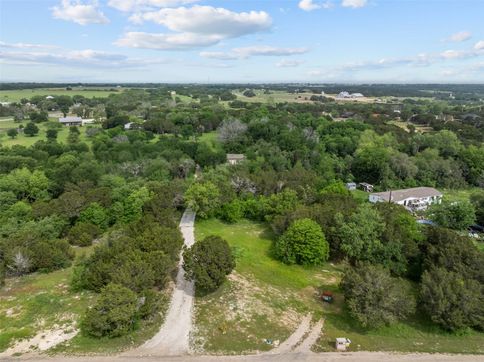 2518 River View Trail