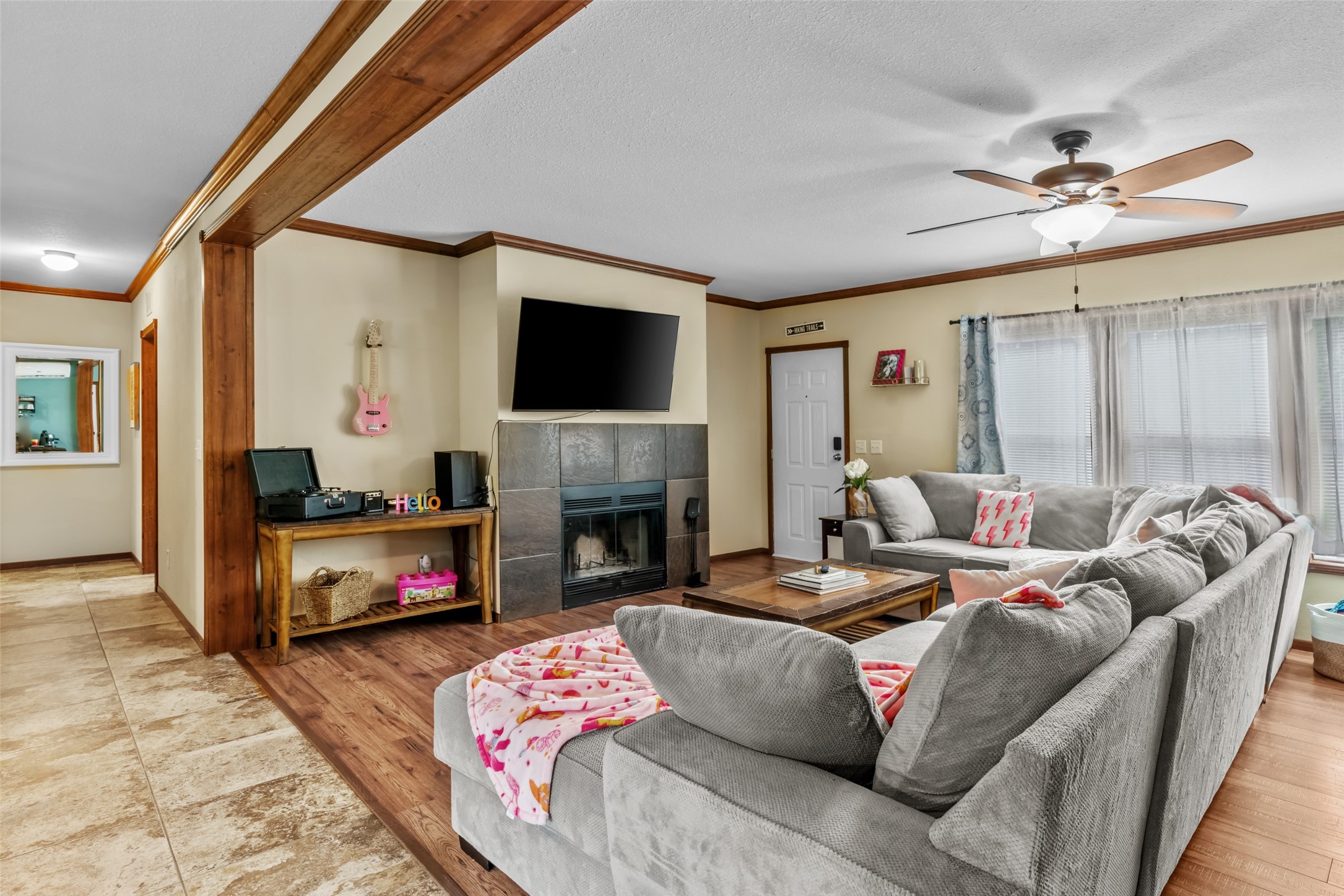 2518 River View Trail