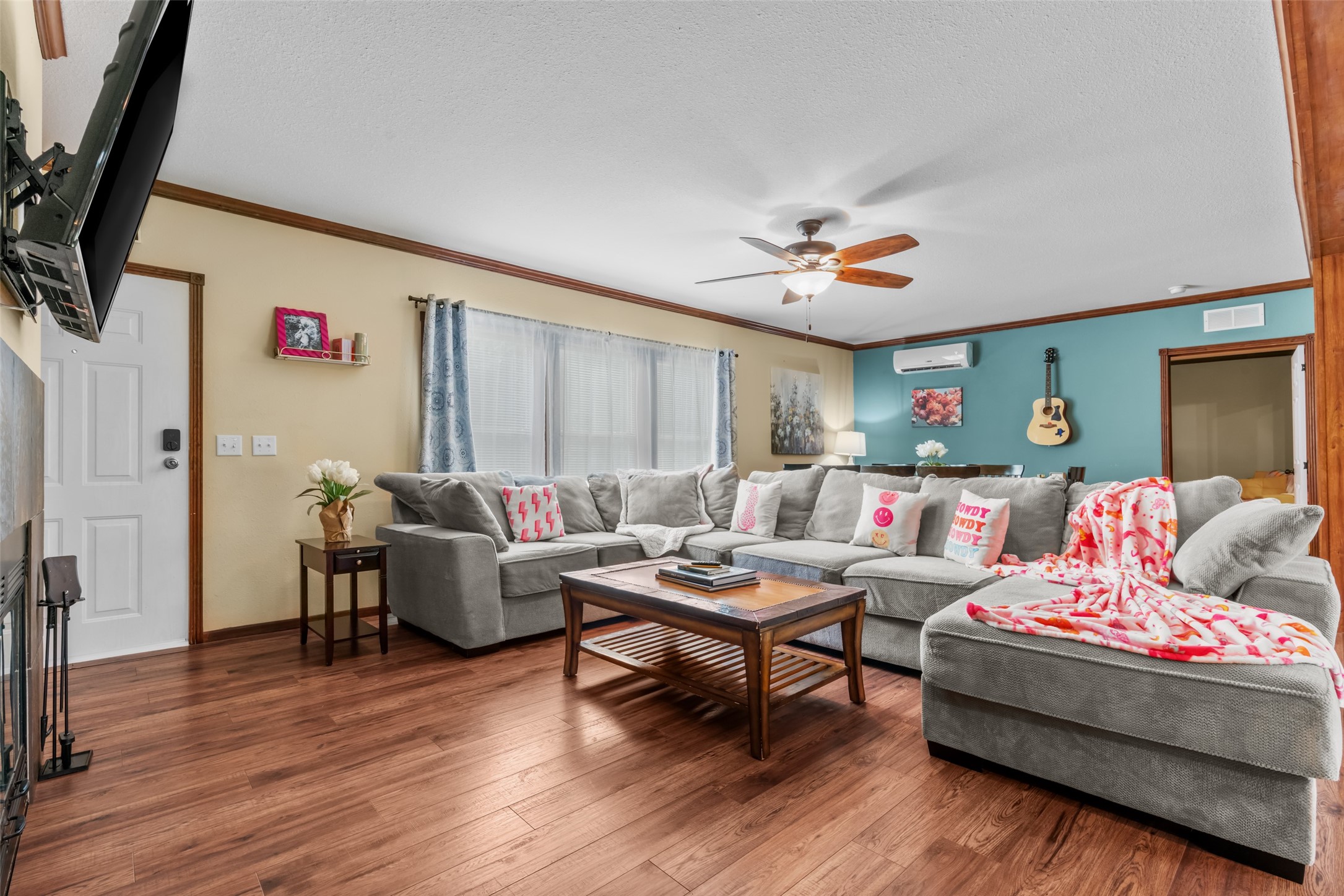 2518 River View Trail
