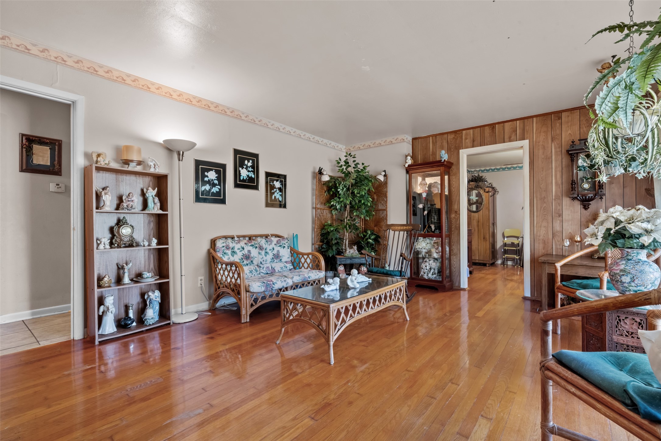 545 Hurstview Drive