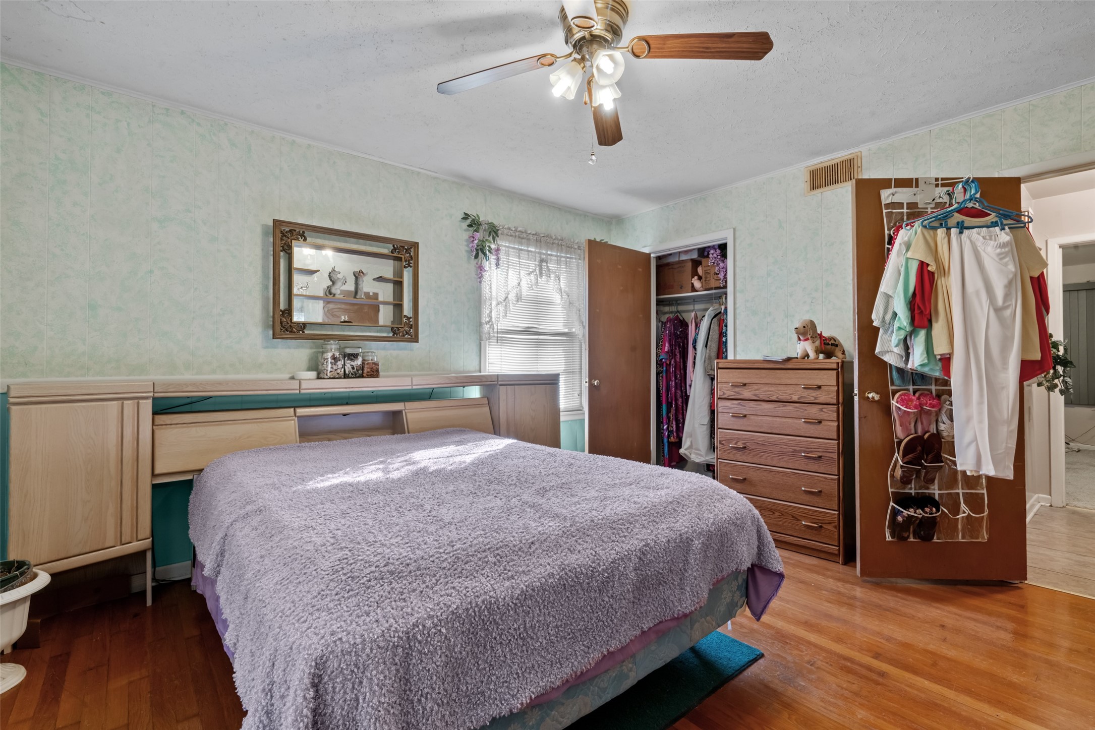 545 Hurstview Drive