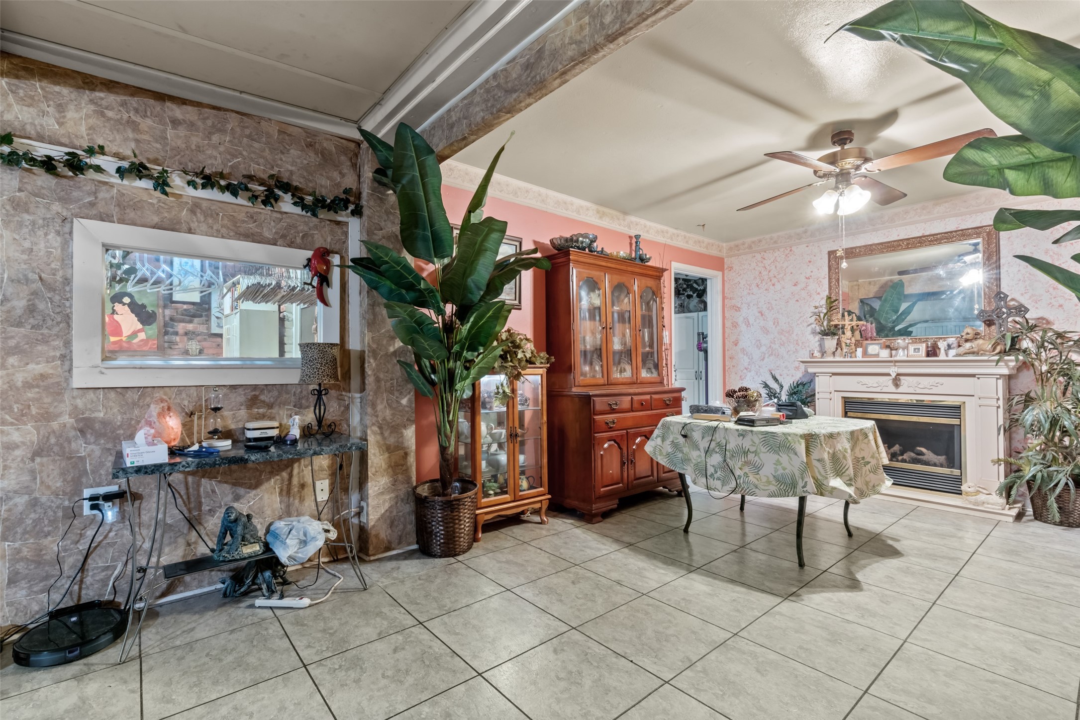 545 Hurstview Drive