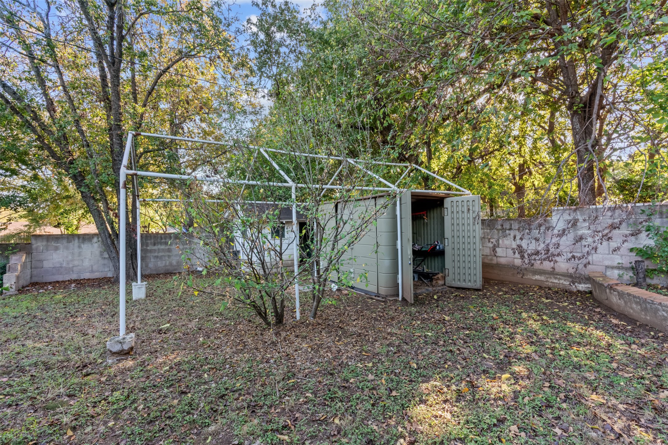 545 Hurstview Drive