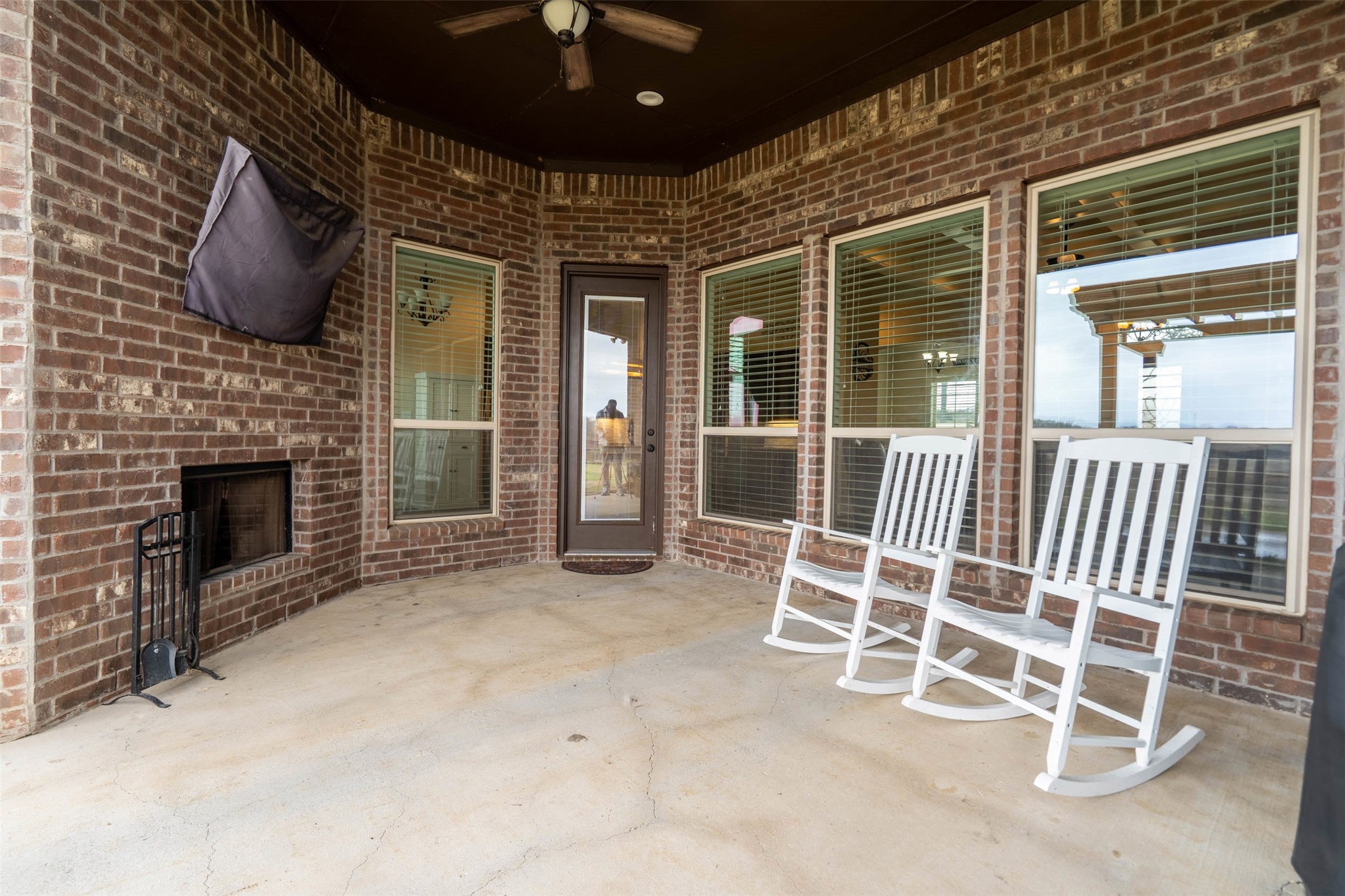 8360 Old Road