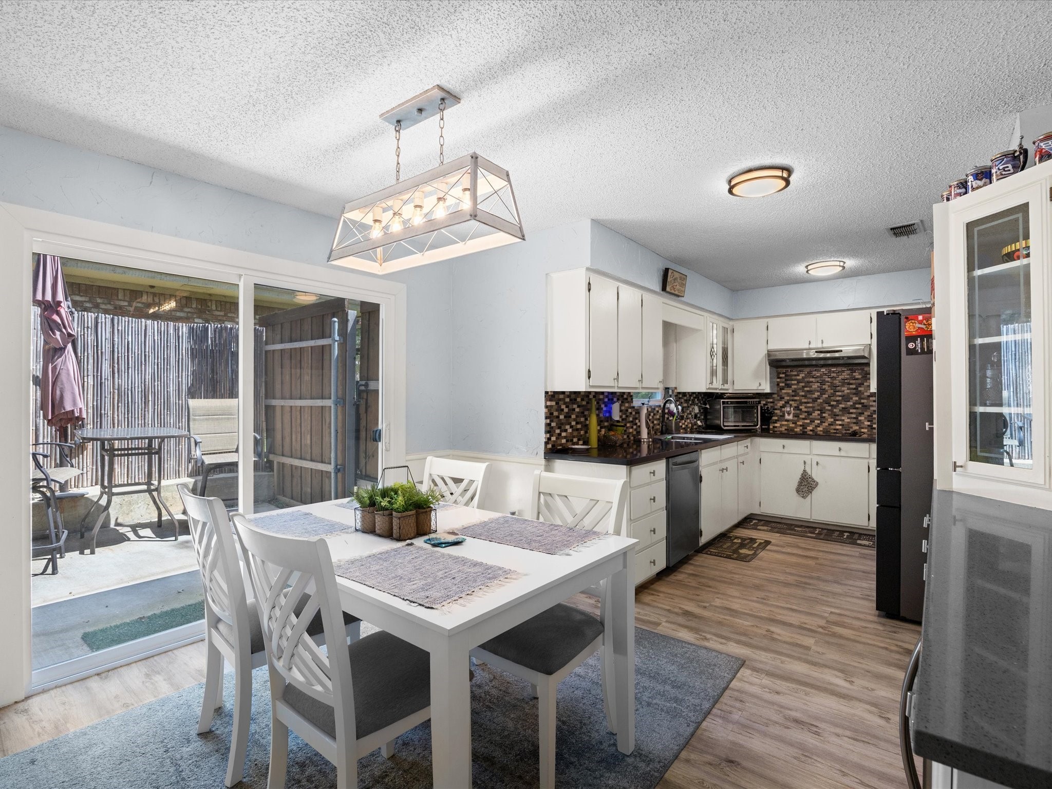 4908 Ridgeline Drive