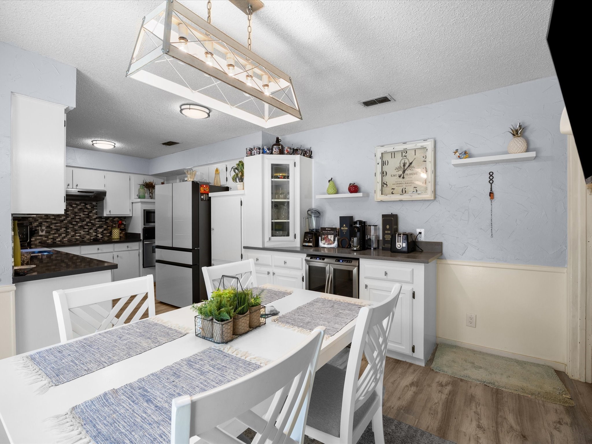 4908 Ridgeline Drive