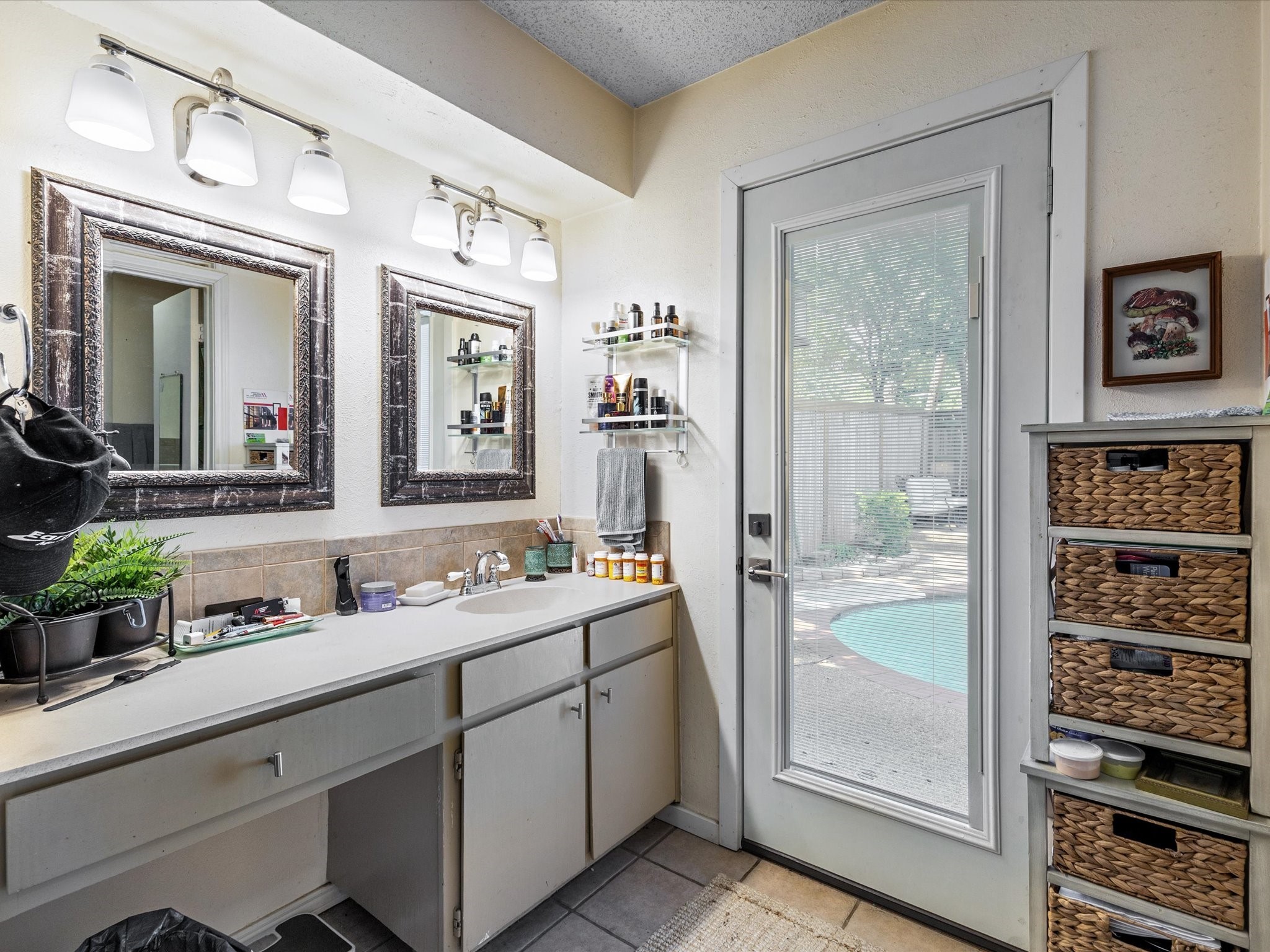 4908 Ridgeline Drive