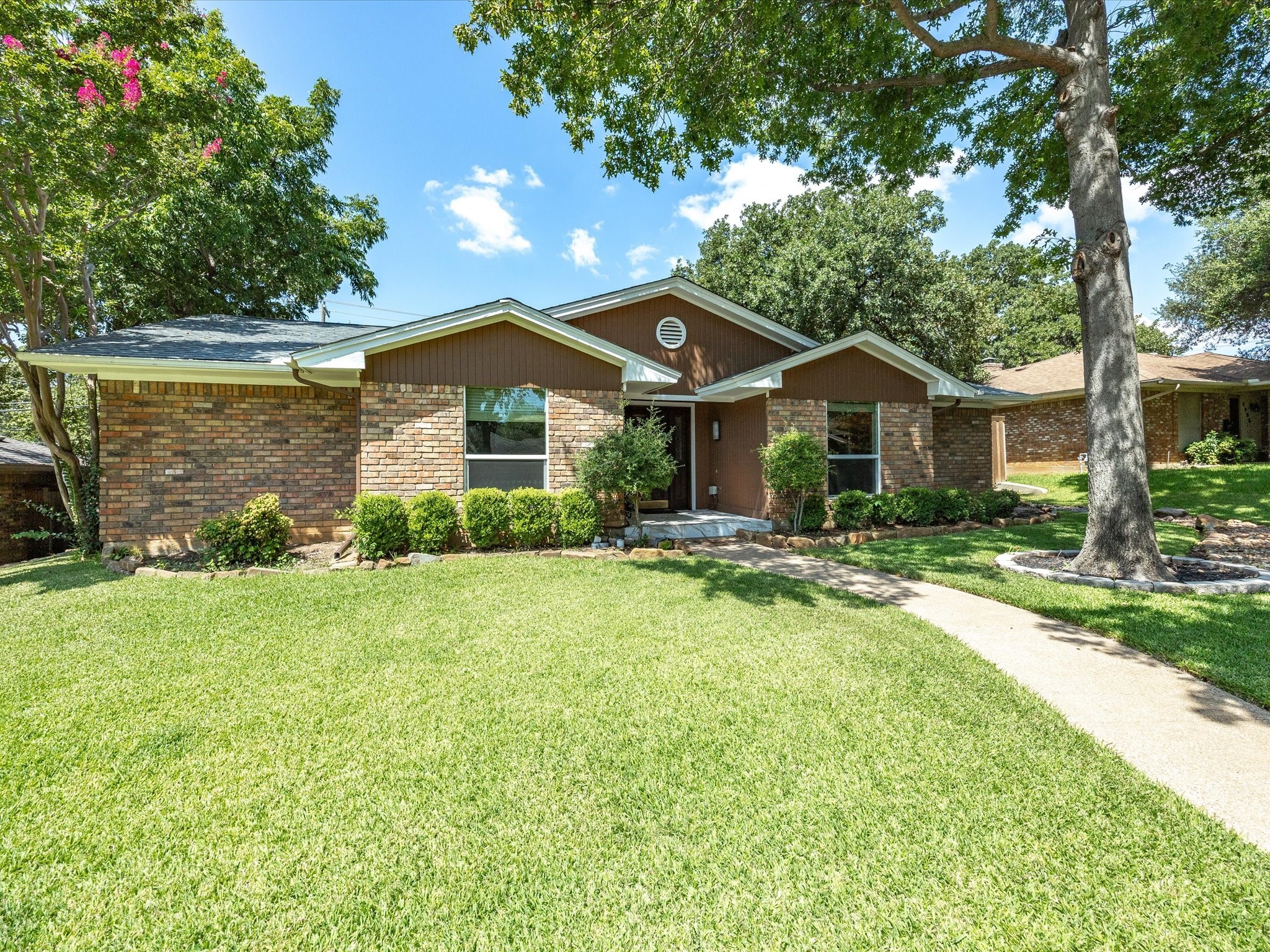 4908 Ridgeline Drive