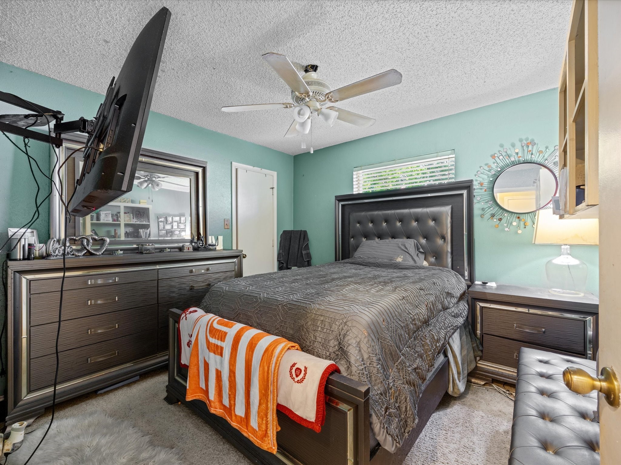 4908 Ridgeline Drive