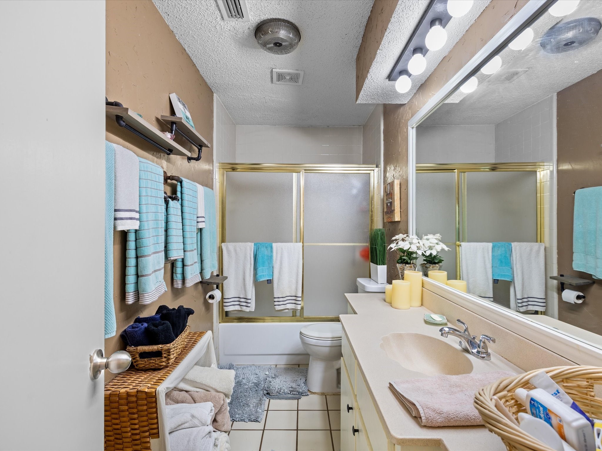 4908 Ridgeline Drive