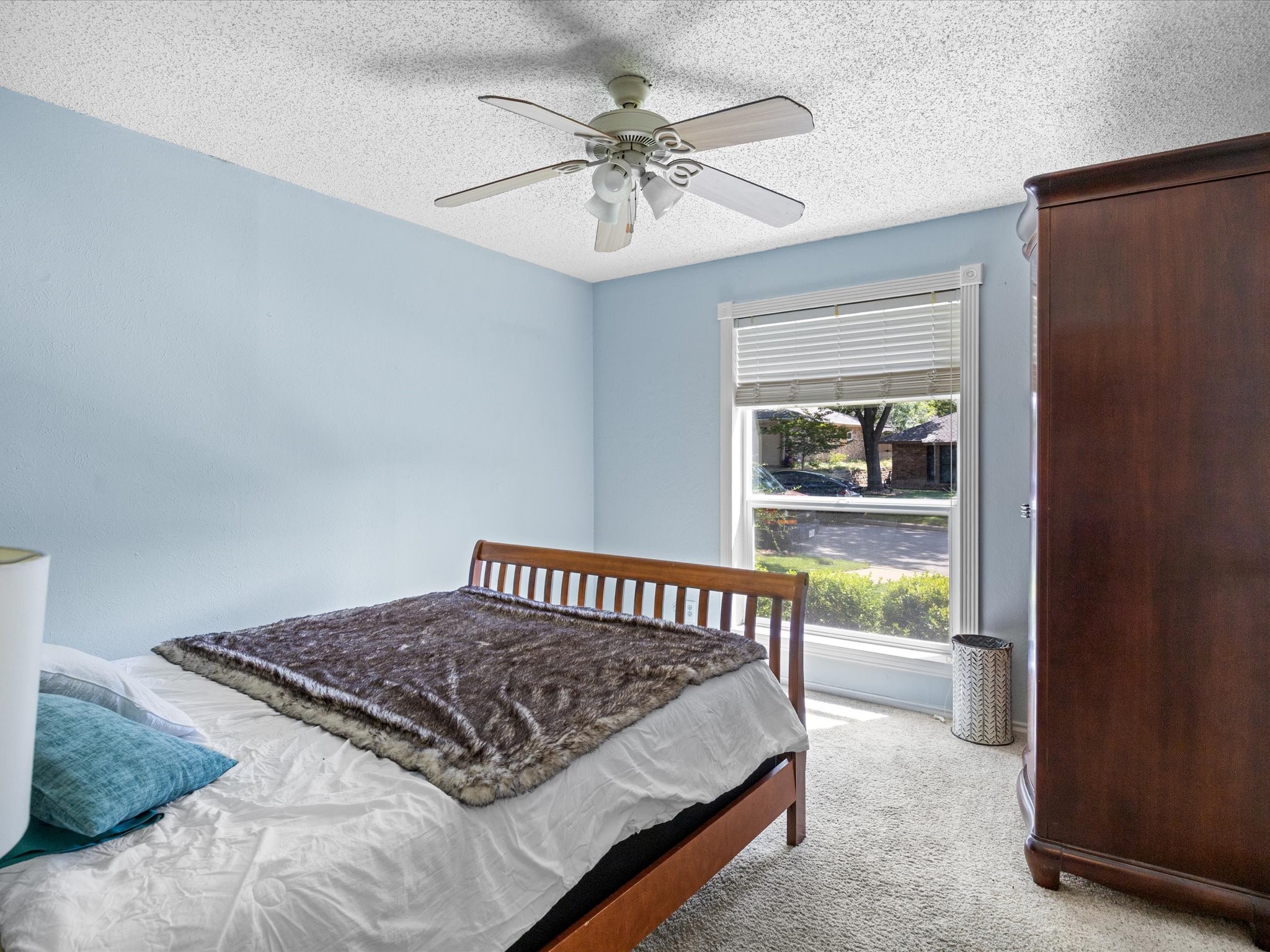 4908 Ridgeline Drive