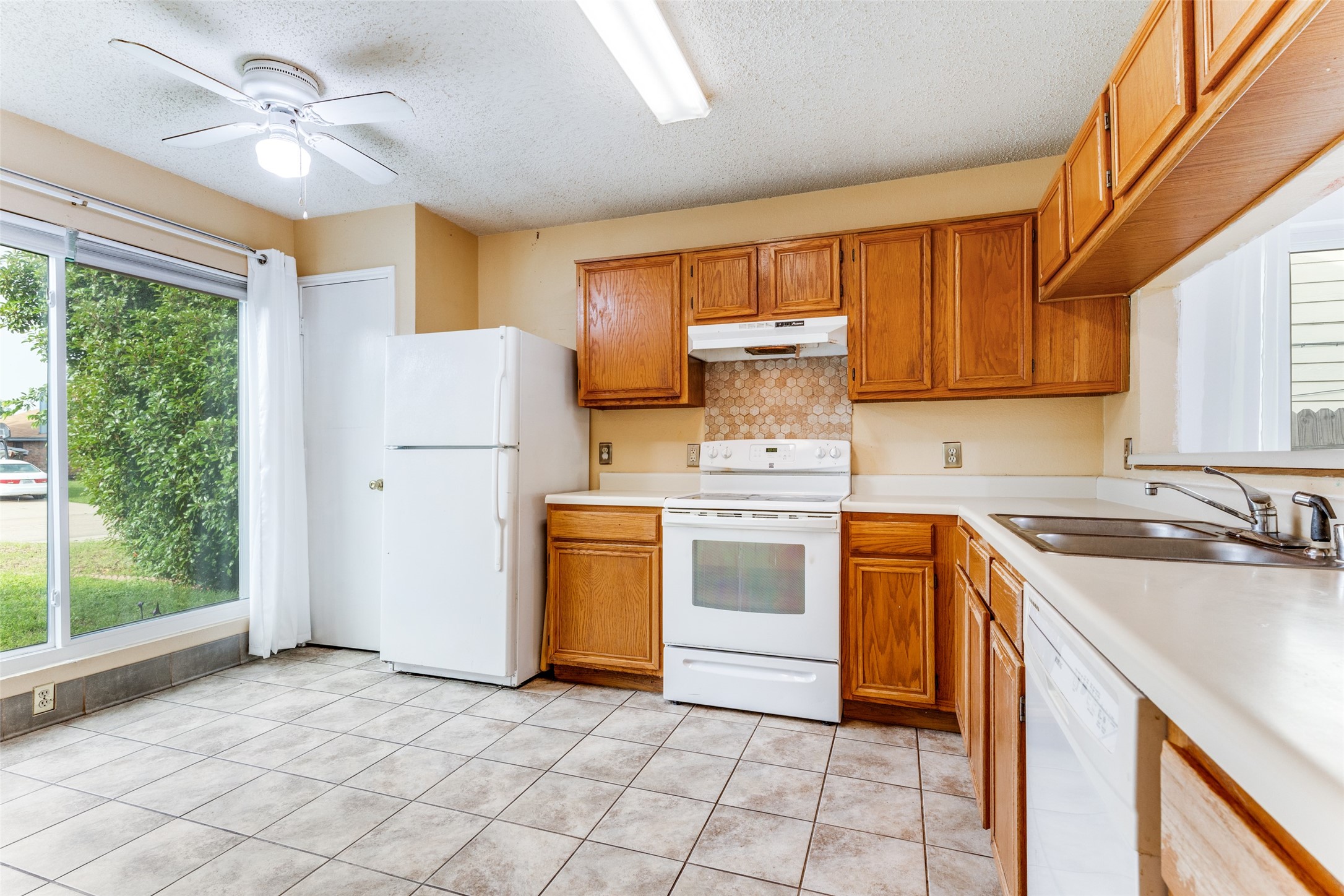 4617 Feathercrest Drive