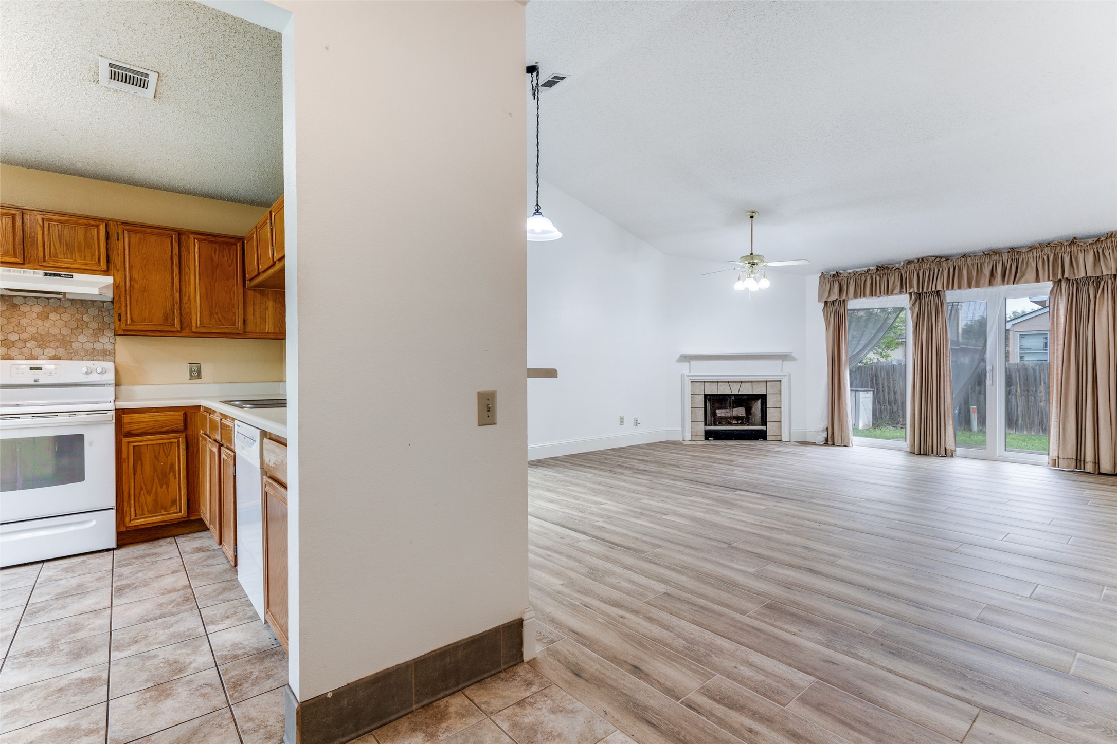 4617 Feathercrest Drive