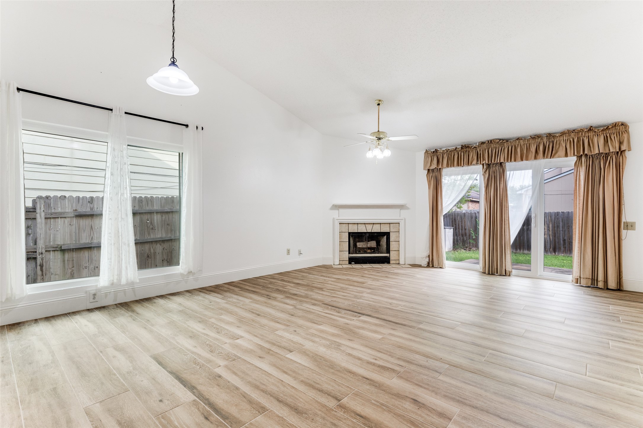 4617 Feathercrest Drive