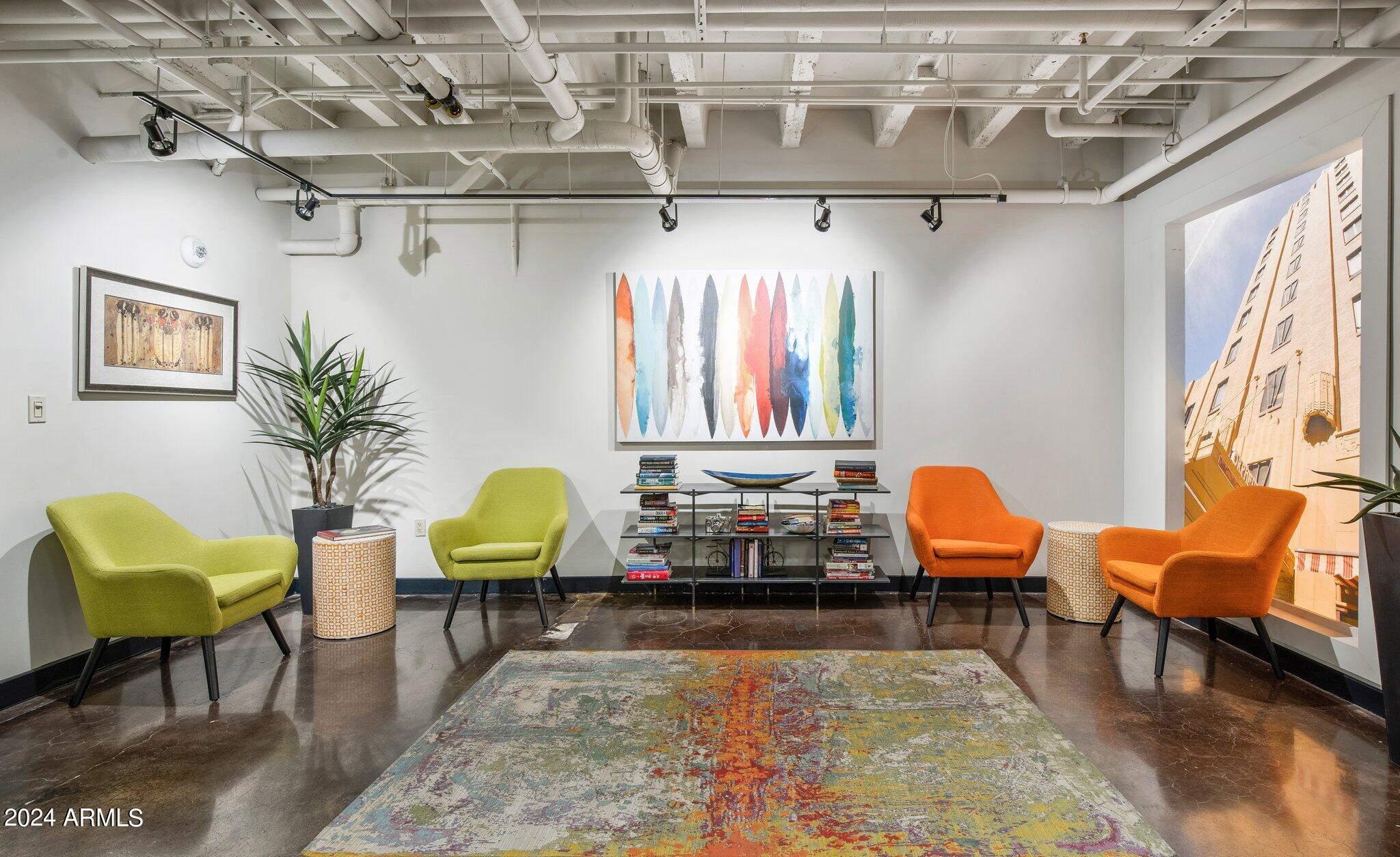 114 W ADAMS Street 808