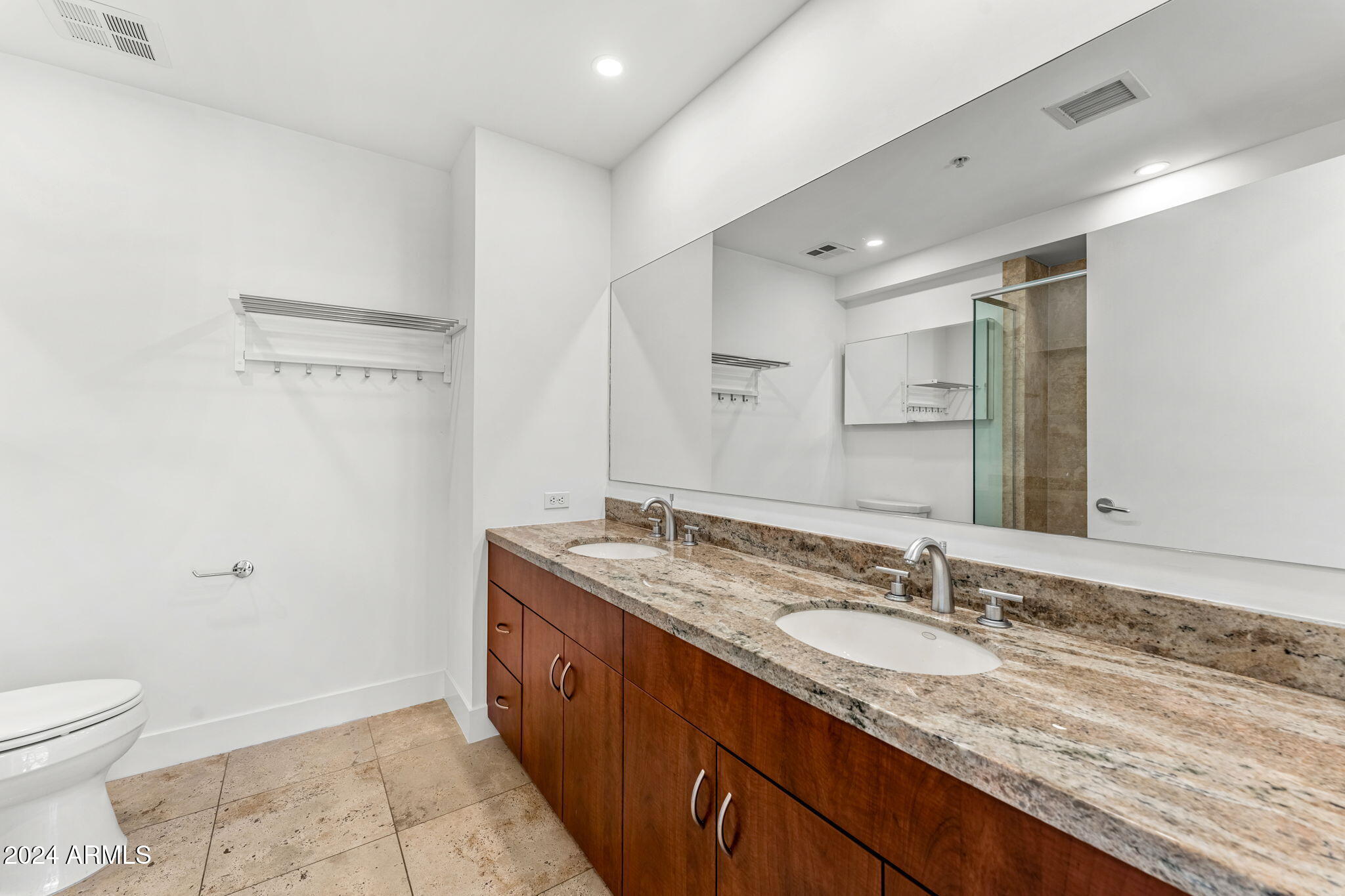 7147 E RANCHO VISTA Drive 6004