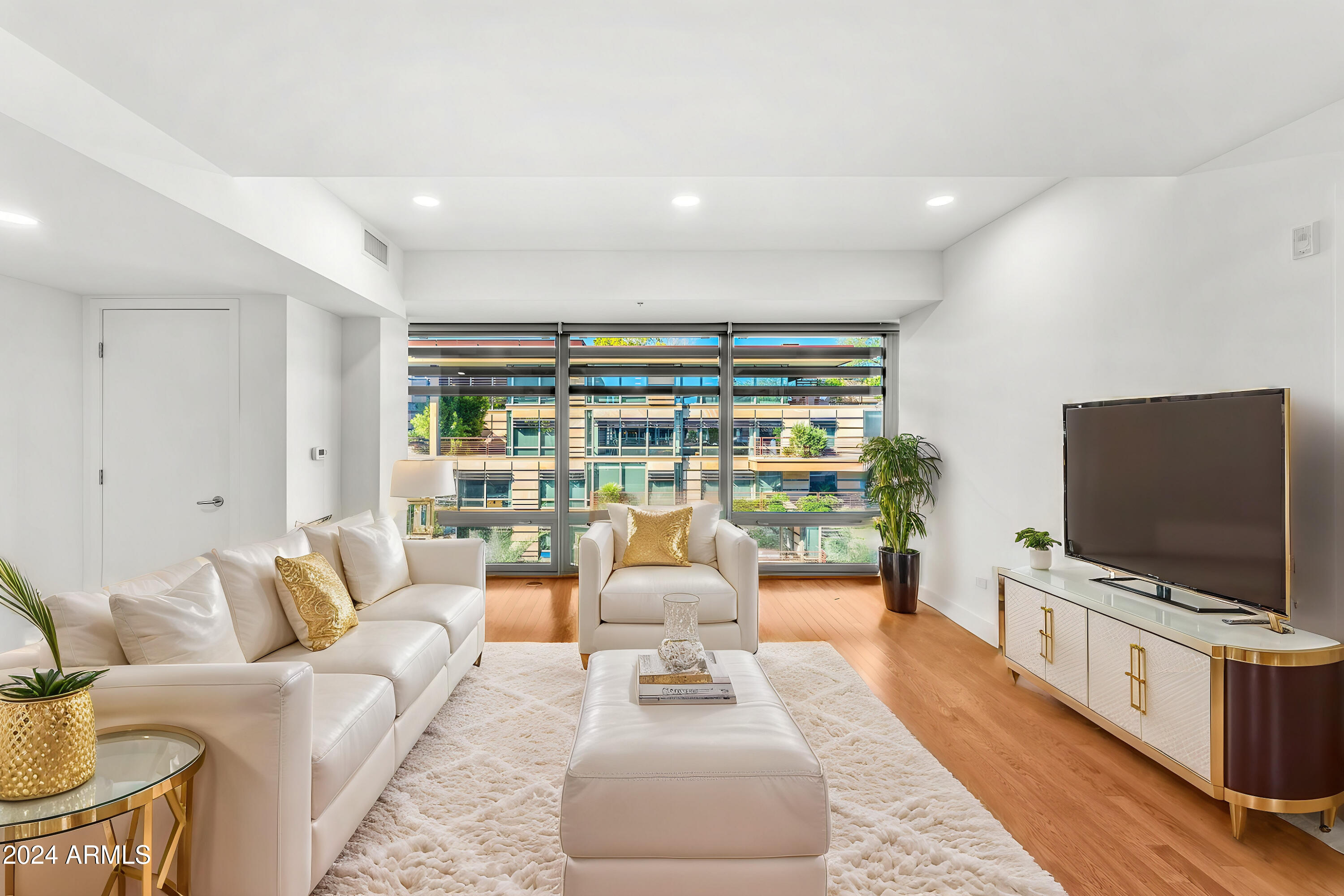 7147 E RANCHO VISTA Drive 6004