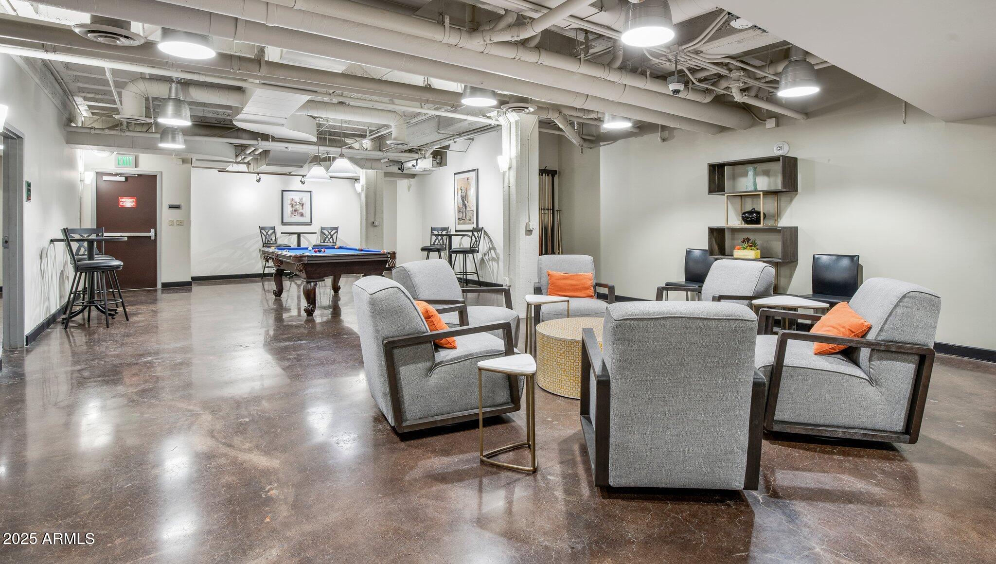 114 W ADAMS Street 808