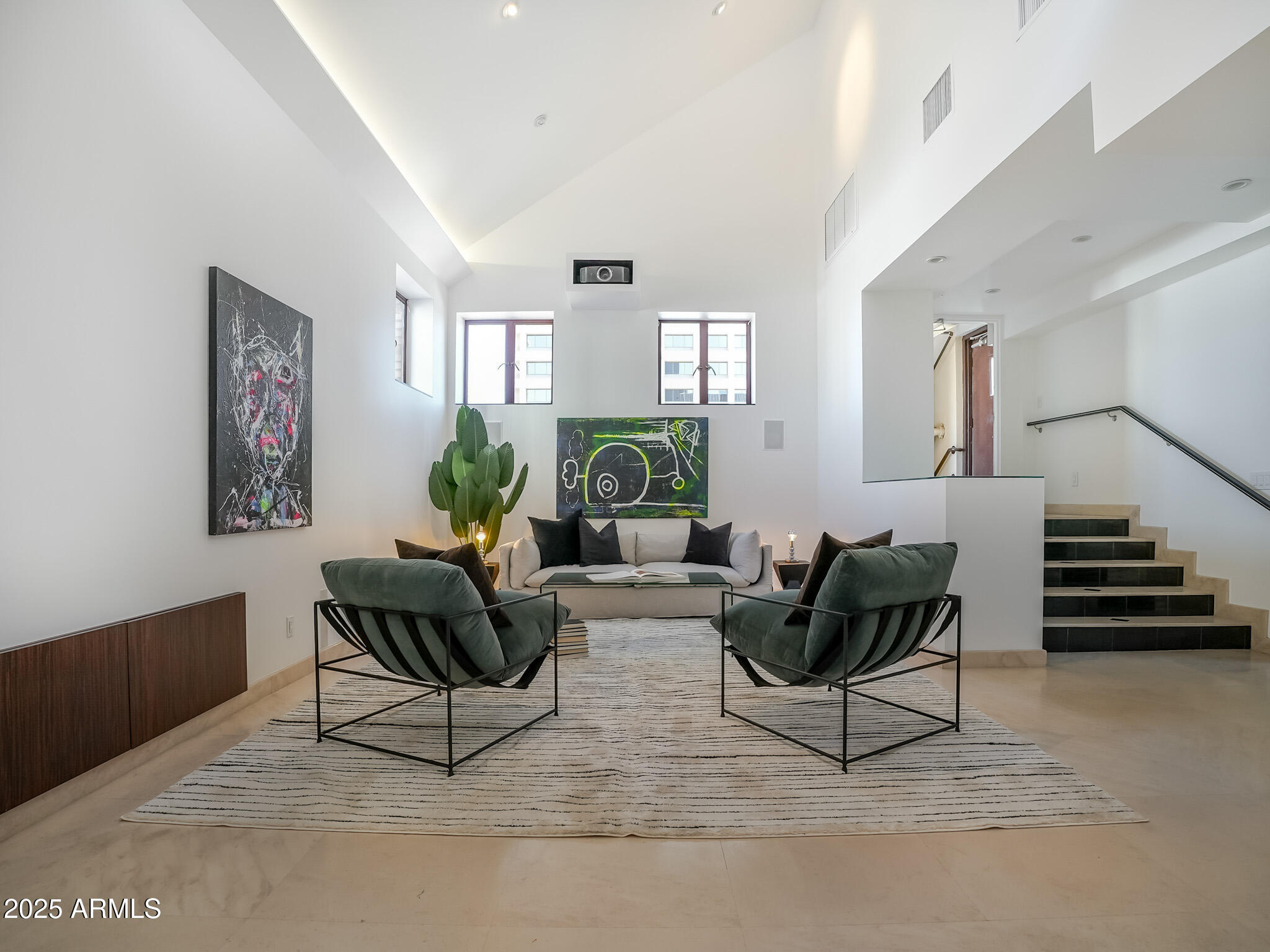 114 W ADAMS Street PH