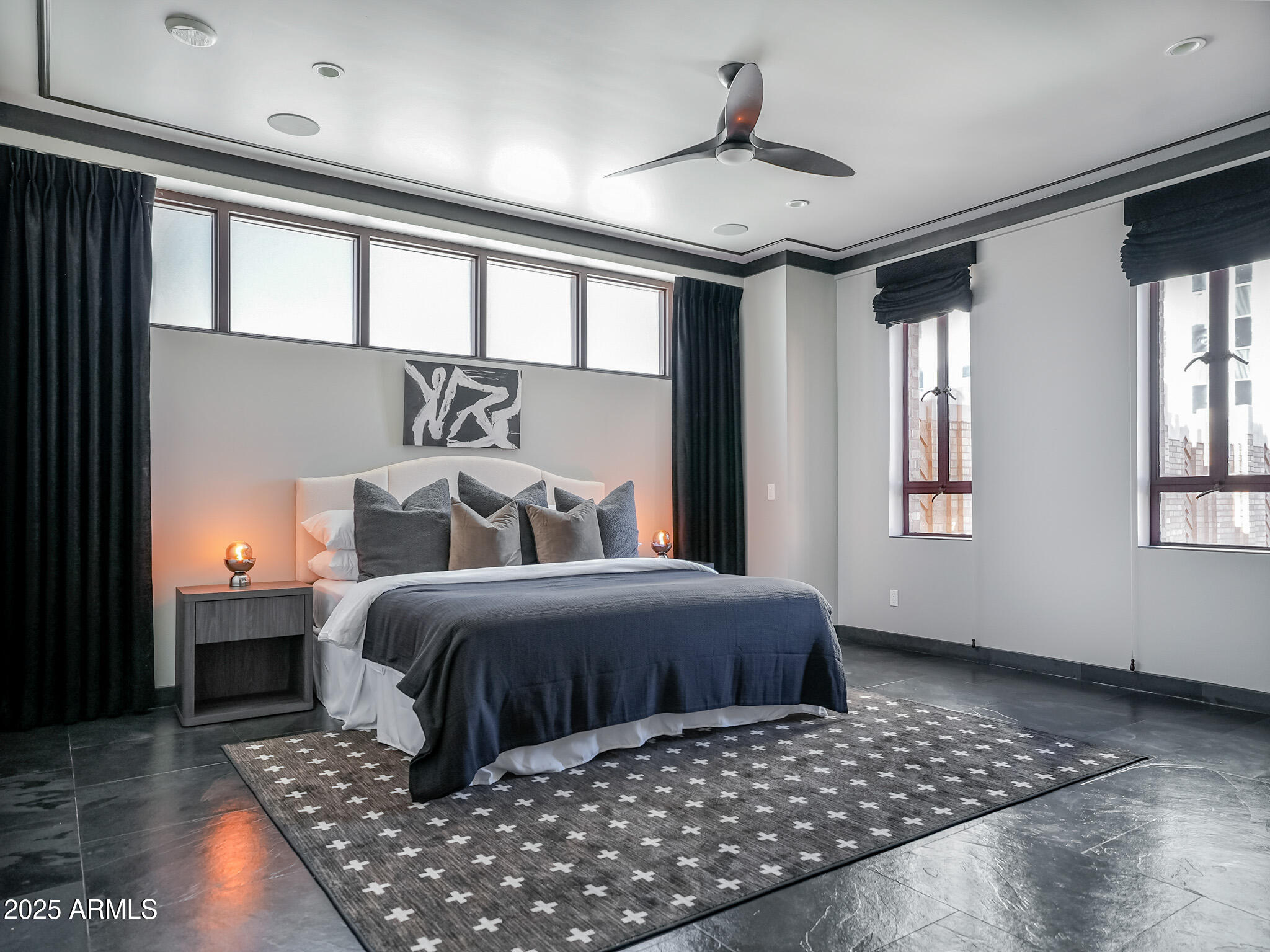 114 W ADAMS Street PH