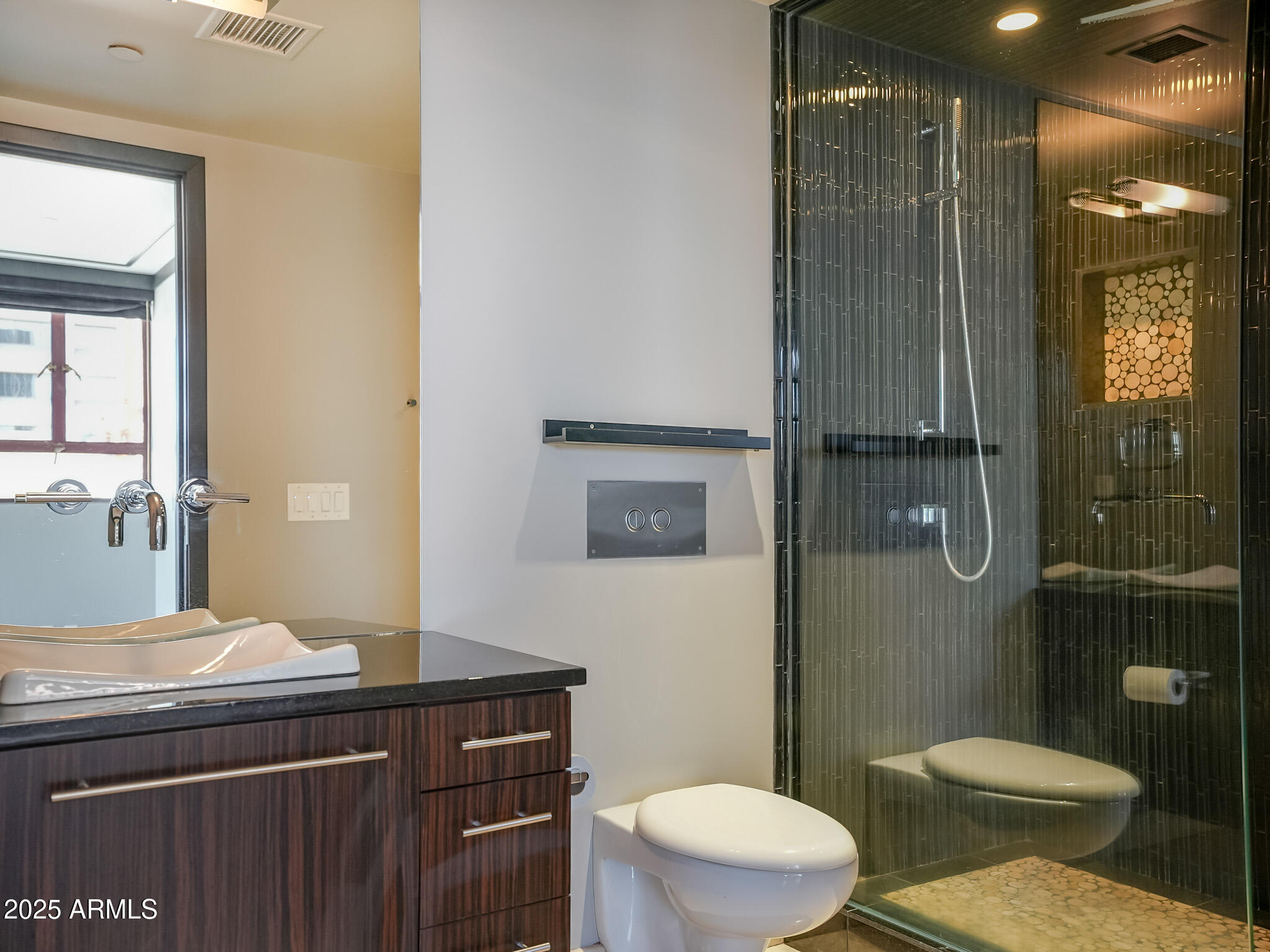 114 W ADAMS Street PH