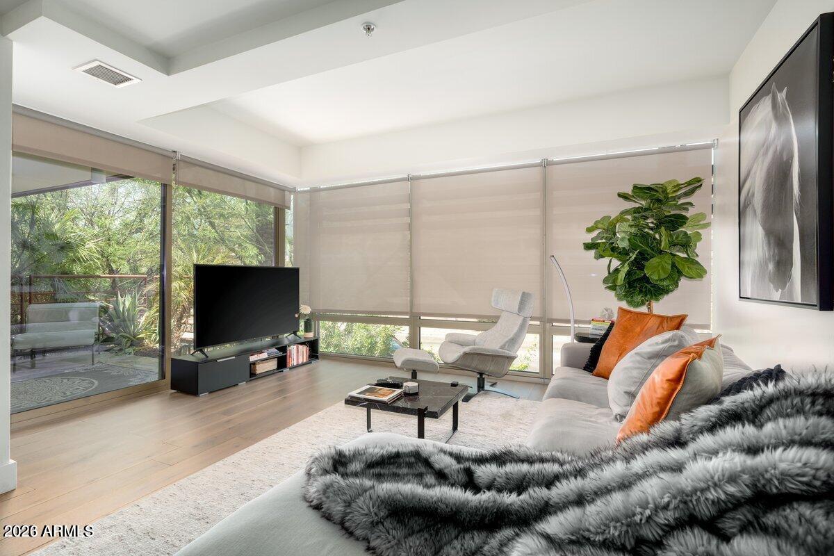 7161 E RANCHO VISTA Drive 1015