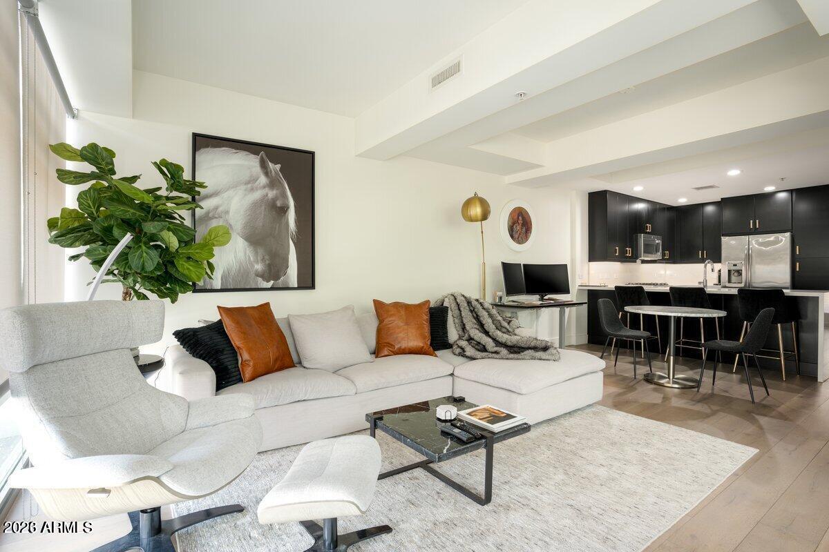 7161 E RANCHO VISTA Drive 1015