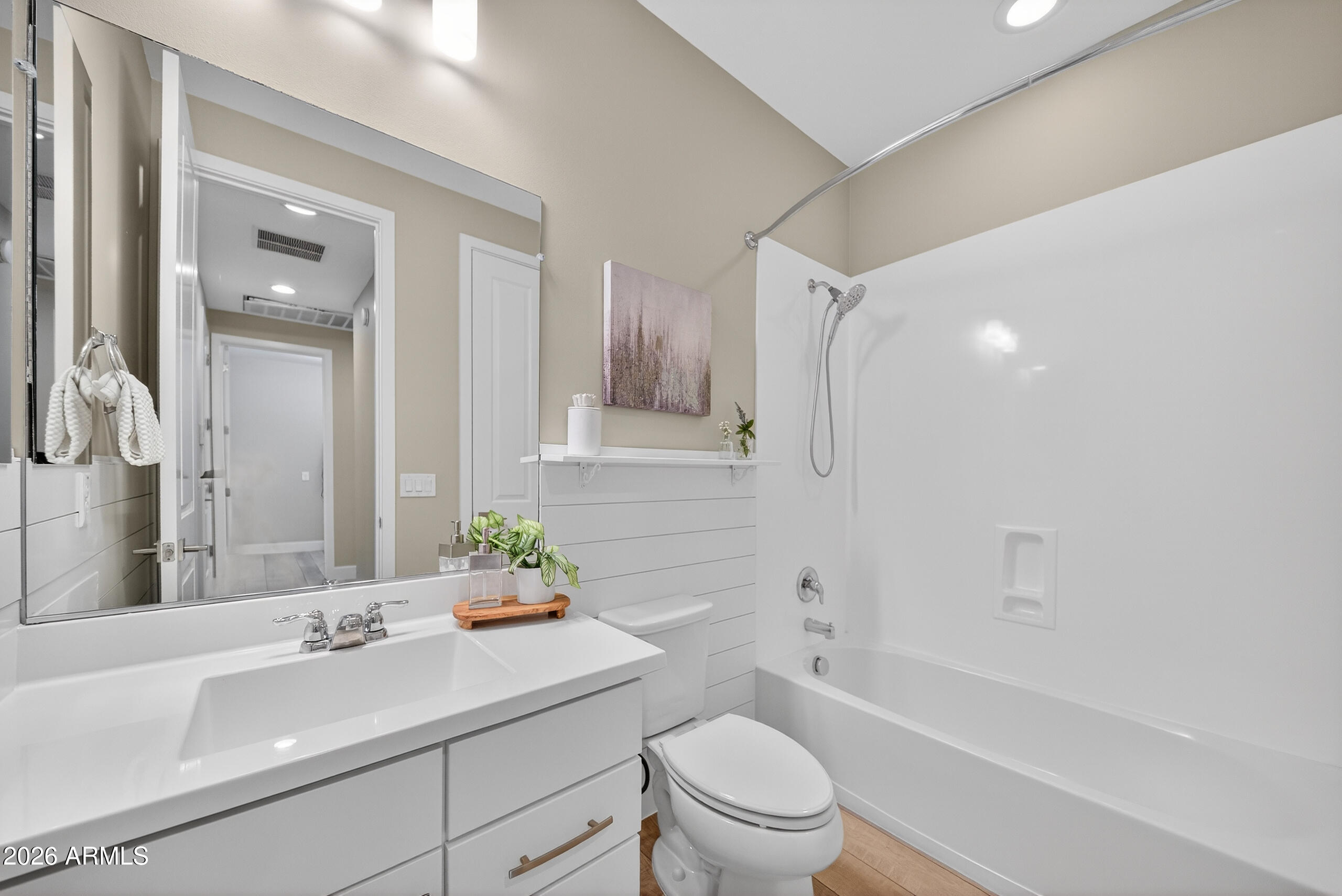 5067 S GIRARD Street