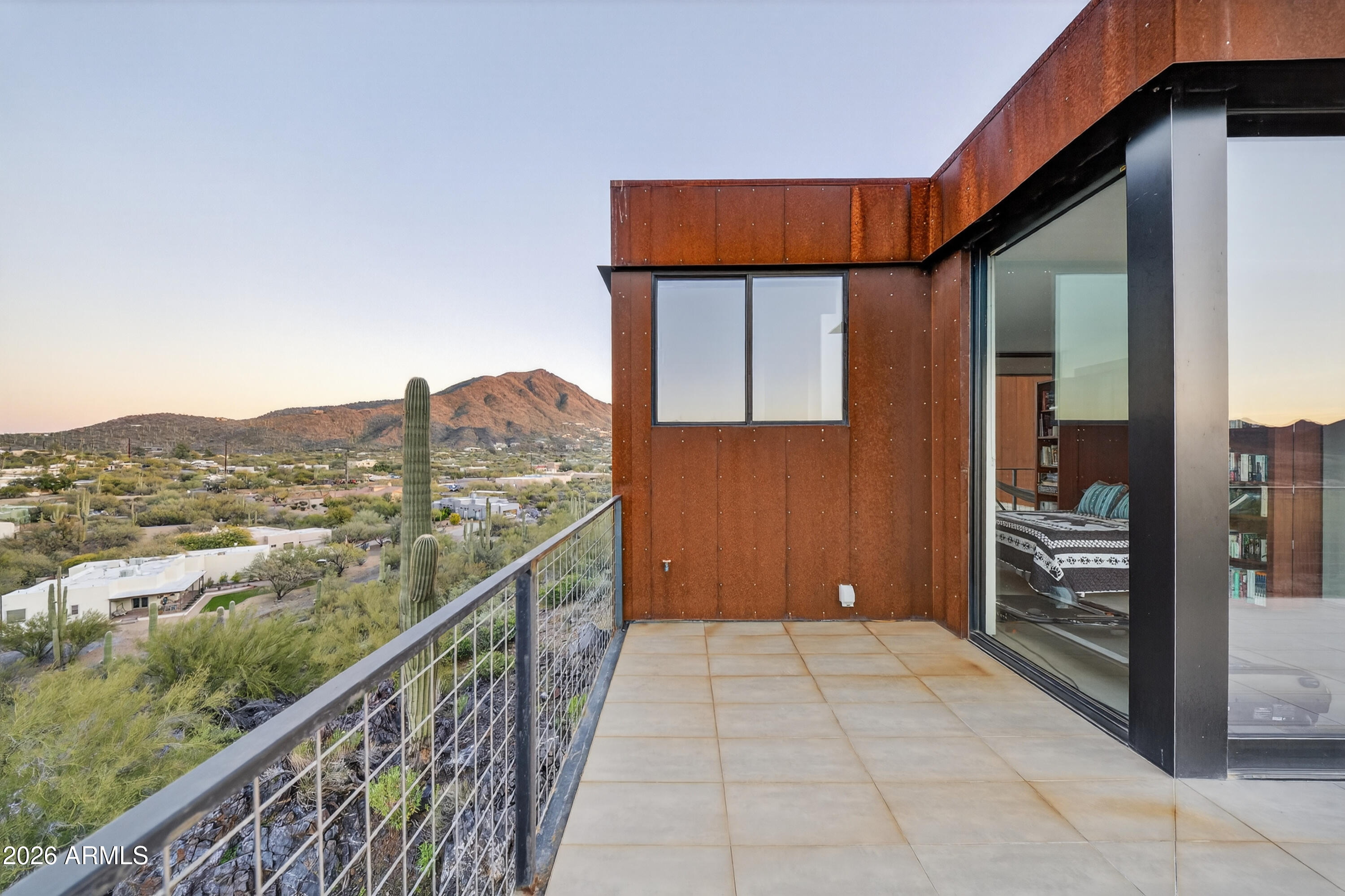 5721 E MIRAMONTE Drive