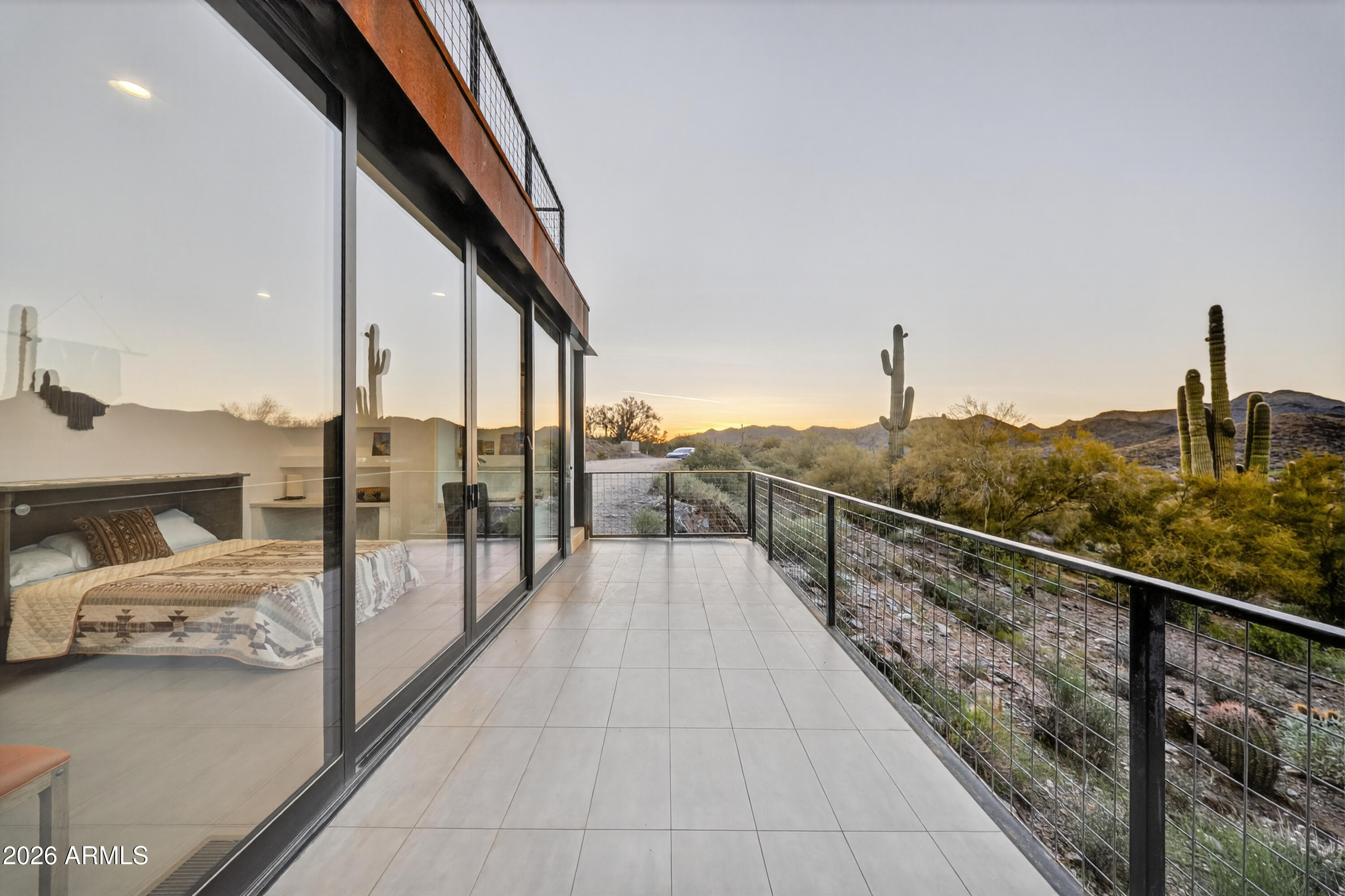 5721 E MIRAMONTE Drive