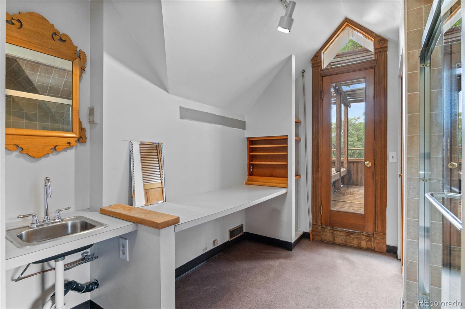 1629 N Downing Street