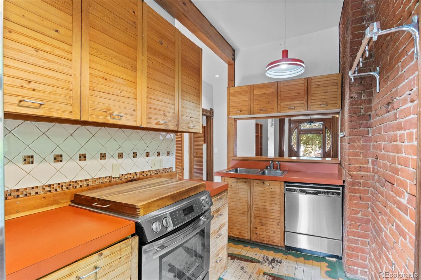 1629 N Downing Street