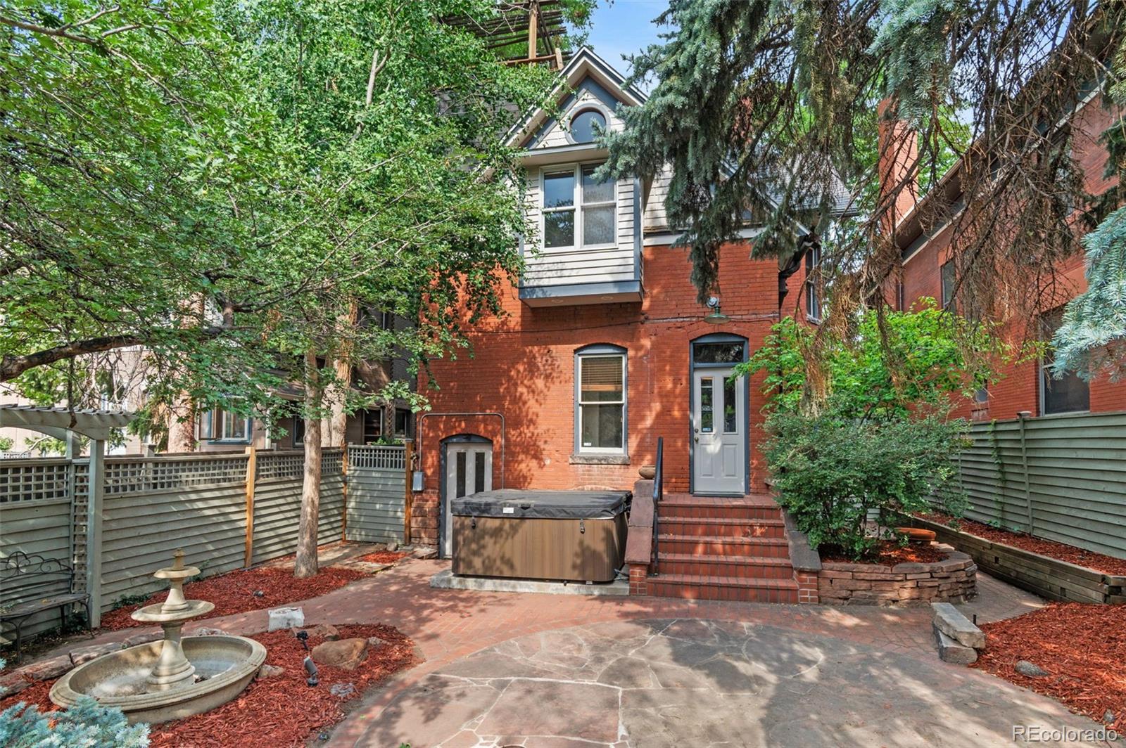 1629 N Downing Street