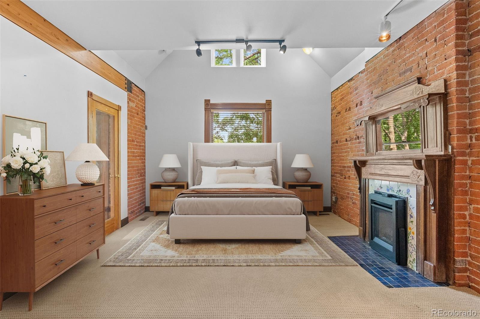 1629 N Downing Street