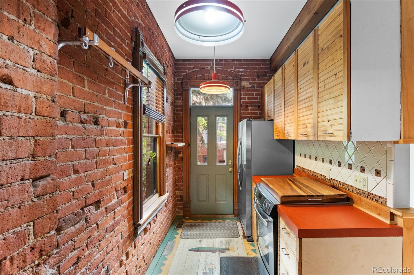 1629 N Downing Street