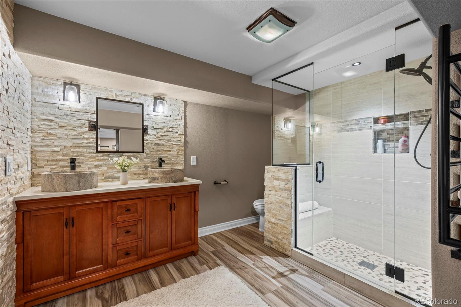 5565 Southwind Circle