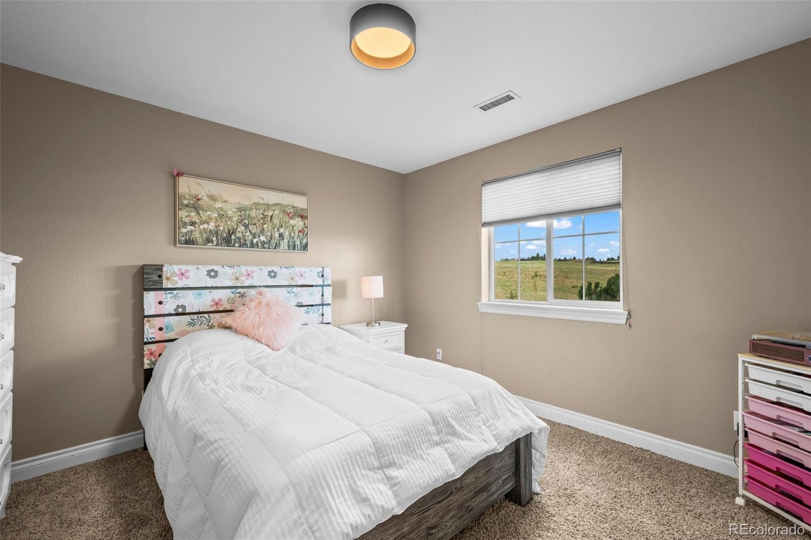 5565 Southwind Circle