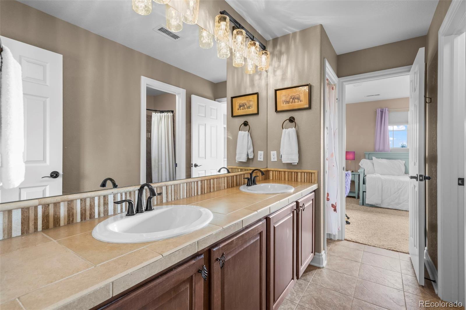 5565 Southwind Circle