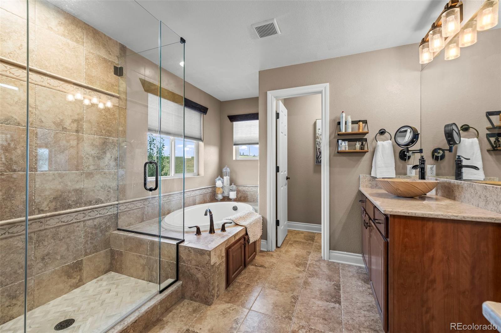 5565 Southwind Circle