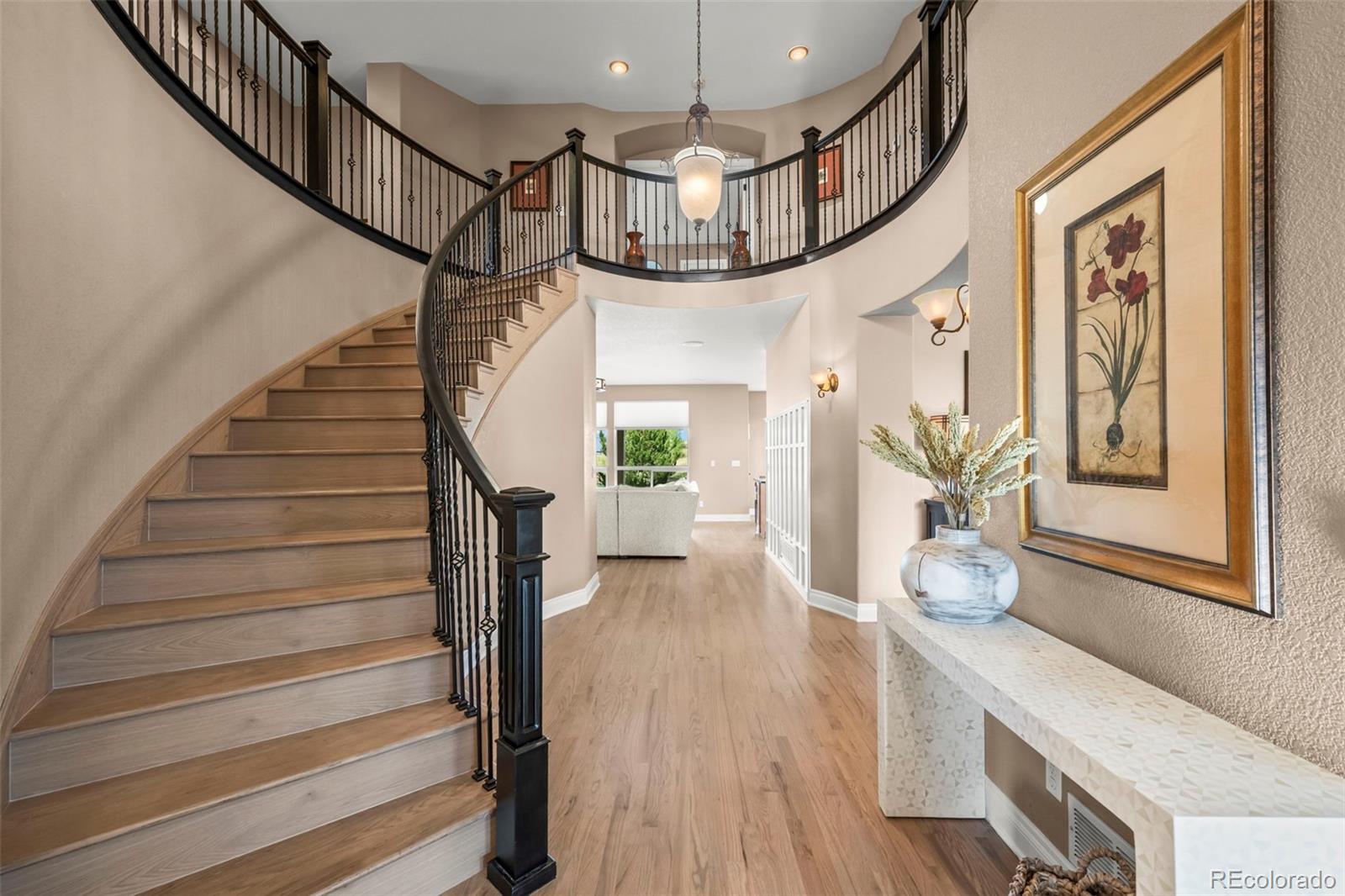 5565 Southwind Circle