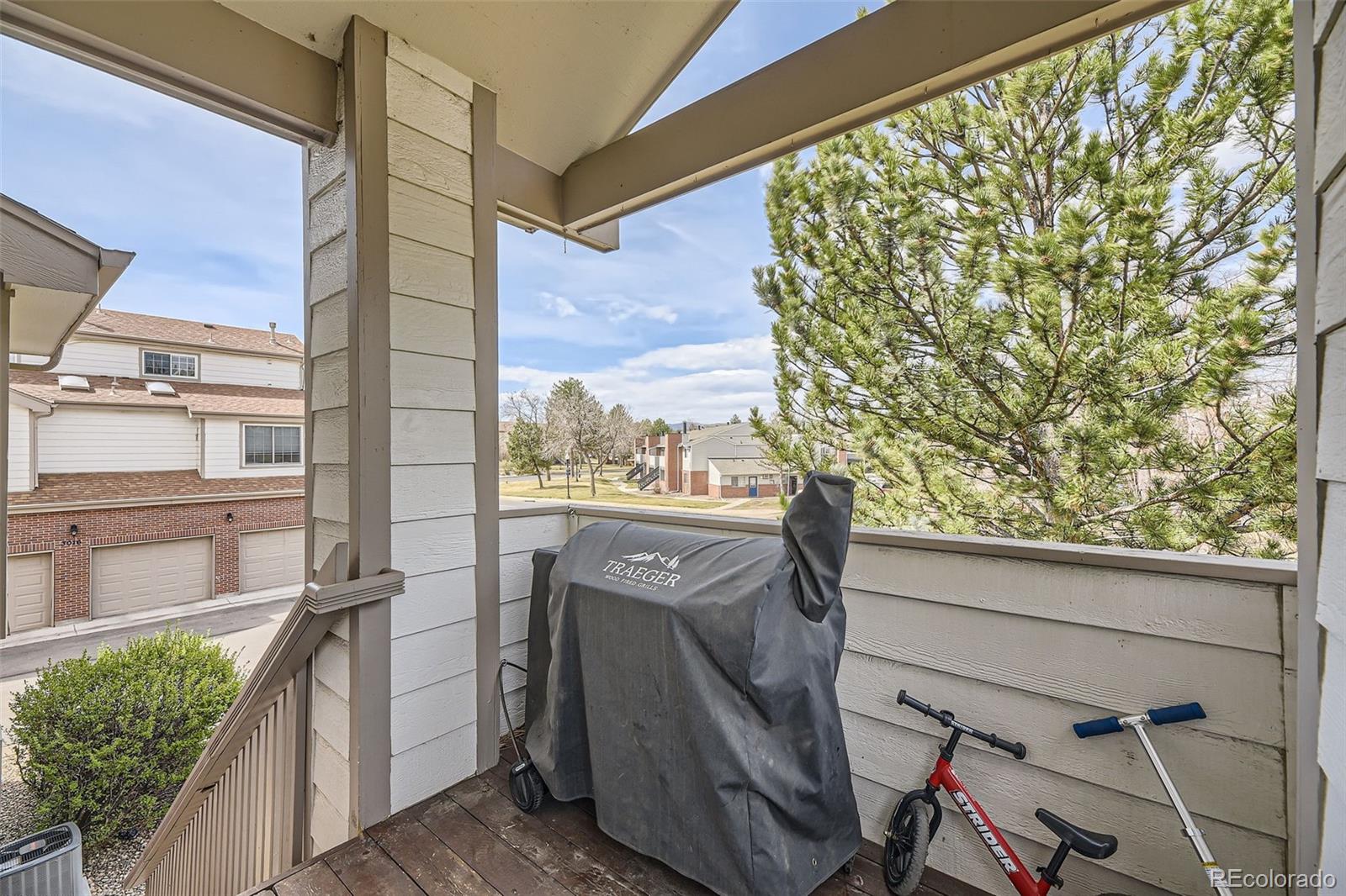 3010 W Prentice Avenue Unit: J