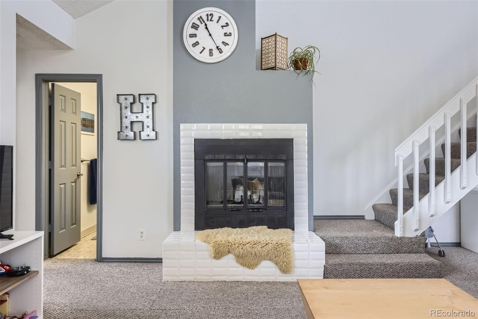 3010 W Prentice Avenue Unit: J