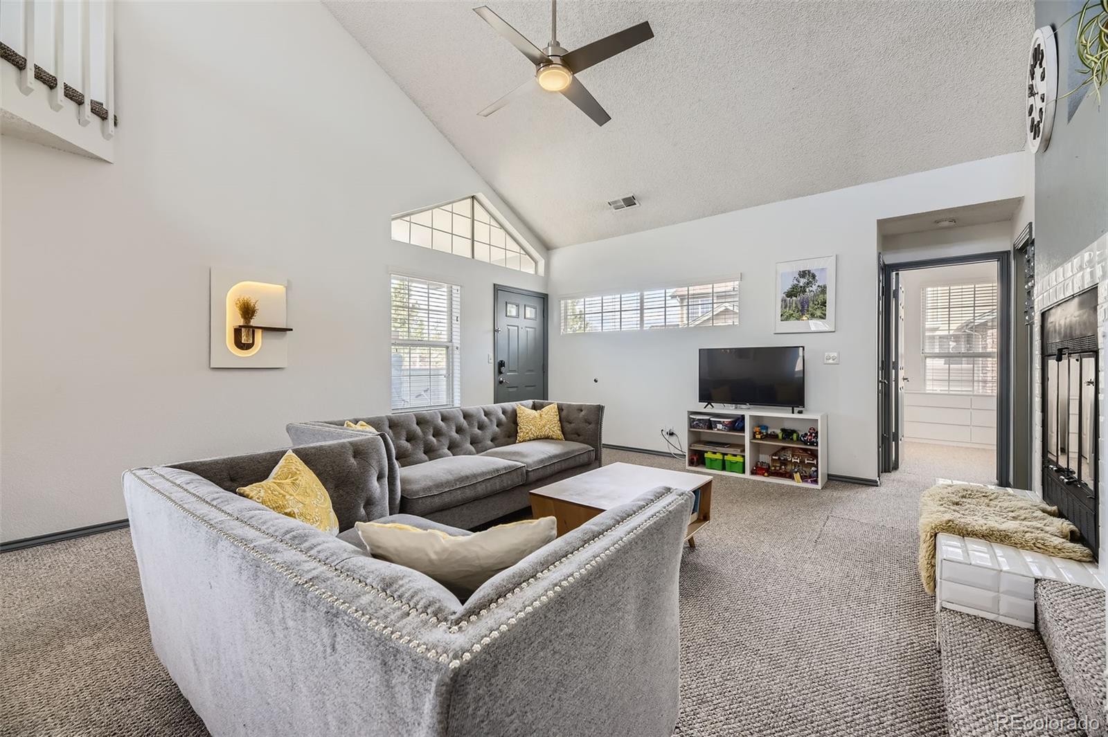 3010 W Prentice Avenue Unit: J