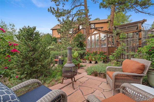 6174 Pine Hollow Drive