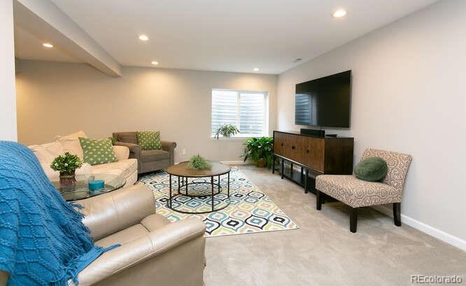9772 Quay Loop