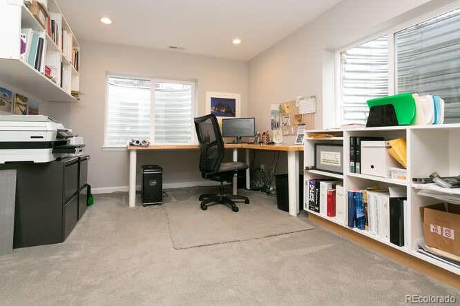 9772 Quay Loop