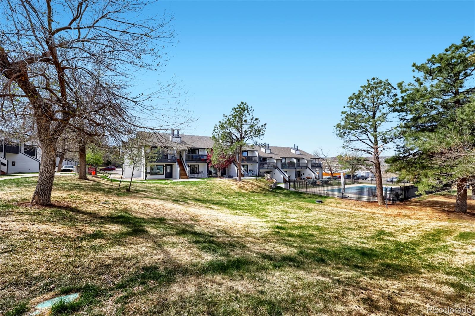 532 Oakwood Drive Unit: B101