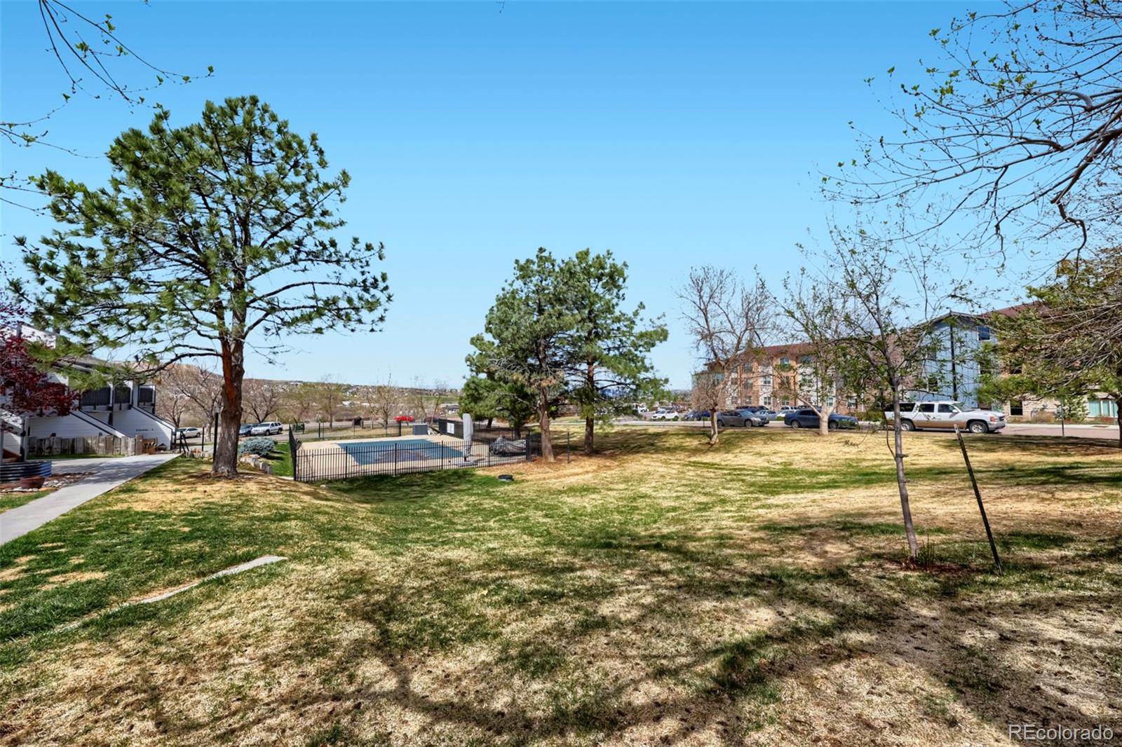 532 Oakwood Drive Unit: B101